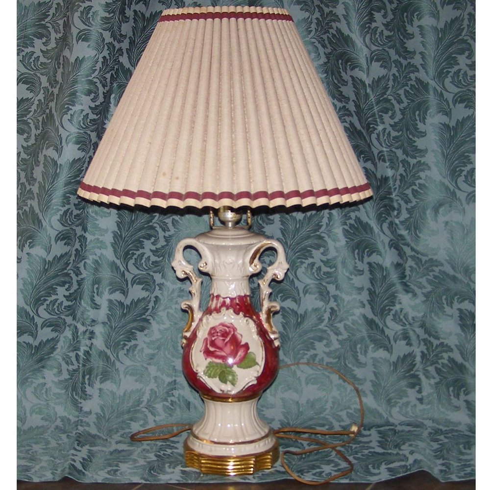 💡 RARE Working Antique 1940s Victorian Style Ceramic Rose Urn LAMP BASE by… - Picture 13 of 13